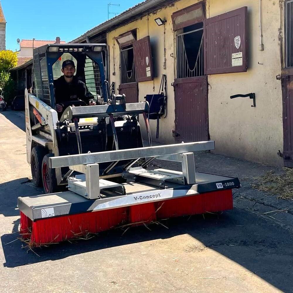 balai pousseur Actisweep V9-2400